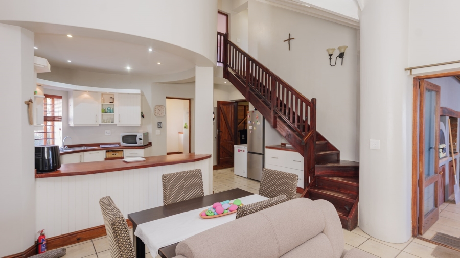 5 Bedroom Property for Sale in Bredasdorp Western Cape